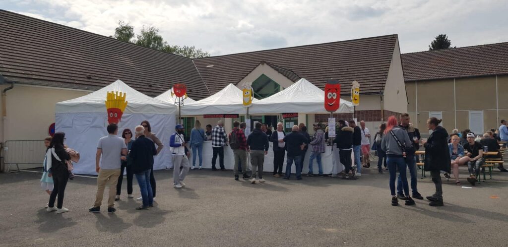 Le point cantine de la brocante